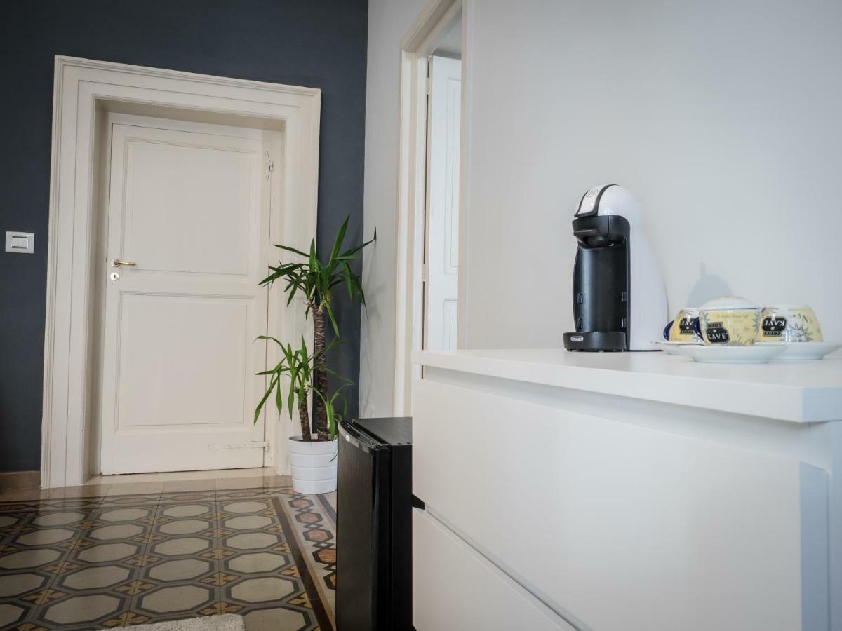 Ajde Rooms & Breakfast Trani Exterior photo