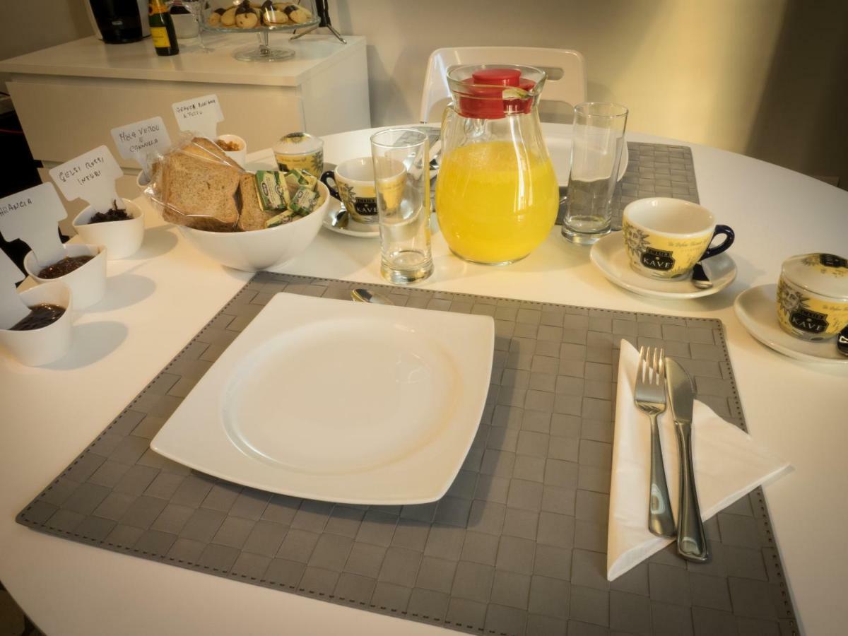 Ajde Rooms & Breakfast Trani Exterior photo